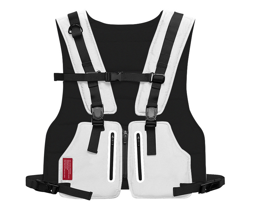 Multifunctional Tactical Vest for Outdoor Adventures